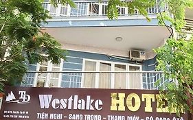 Westlake Hotel Hn - By Bay Luxury